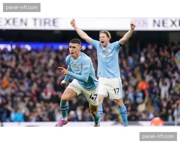 从梦剧场到伊蒂哈德：福登追平比分后，曼市两地酒吧的迥异氛围