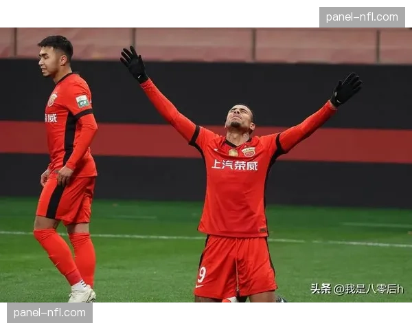 海港外援梅伦多随队训练，等待夏窗调整机会