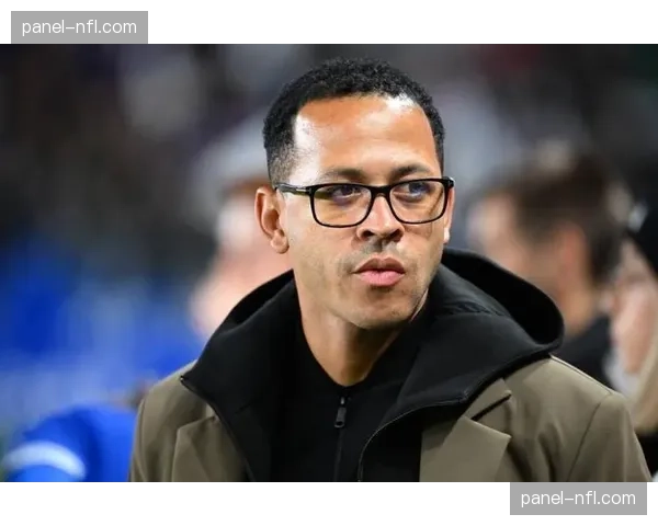 切尔西主帅罗塞尼尔赛后暴怒：球员需要照照镜子，态度不可接受